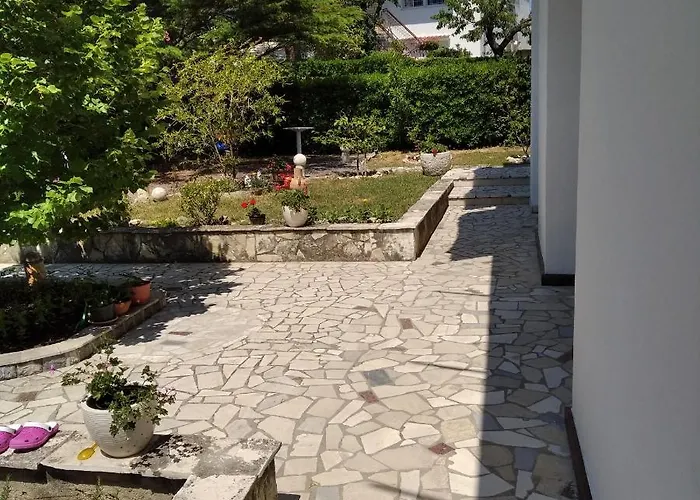 Rab Apartment *